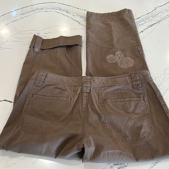 Colombia Cotton Pant that can be Capri or worn Long with Stencil on leg sz.10 - Picture 9 of 9